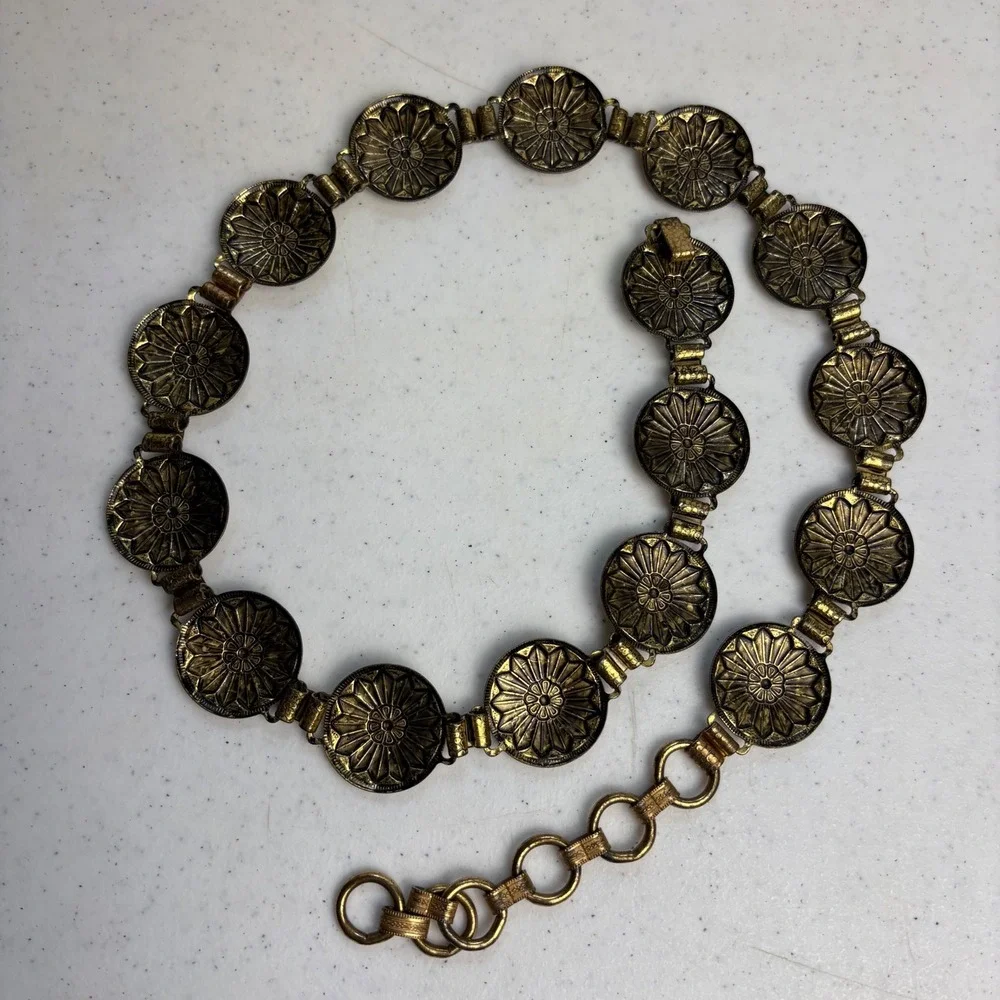 Vintage Antiqued Brass Floral Concho Chain Belt Boho Western Medallion Gold Tone
